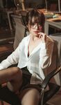 極品網紅美少女嫩妹草莓味的奈奈兔罕露臉高價24套-NO.010 第2季 Vol.02 辦公室OL-慾望教師 [42P+13V]