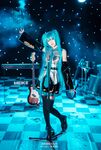 萌新推特00後露臉網紅美少女▌白莉愛吃巧克力▌Cos初音未來 香艷酥乳粉嫩白虎演唱會 精美私拍
