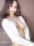 【頂級女神 佳多飽同款】高顏頂級反差婊『Exhib』2022最新群P性愛甄選
