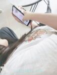 史詩級亂倫 龍鳳胎哥哥強上02年親妹妹 後續1 再次操正在寫作業的妹妹 干到一半才發現老媽在家