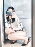 抖音網紅反差母狗『奶咪』可愛少女九月新作《你的性感女同事》高跟灰絲
