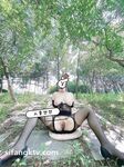 重磅推薦！淫盪肥臀人妻母狗【見過騷的 沒見過這么騷的】喜歡戶外露出，喜歡被很多男人操