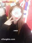 重磅推薦！淫盪肥臀人妻母狗【見過騷的 沒見過這么騷的】喜歡戶外露出，喜歡被很多男人操