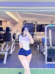超美尤物『小王同學』微密圈七月份最新肥臀巨乳黑絲甄選 動一下B濤洶涌